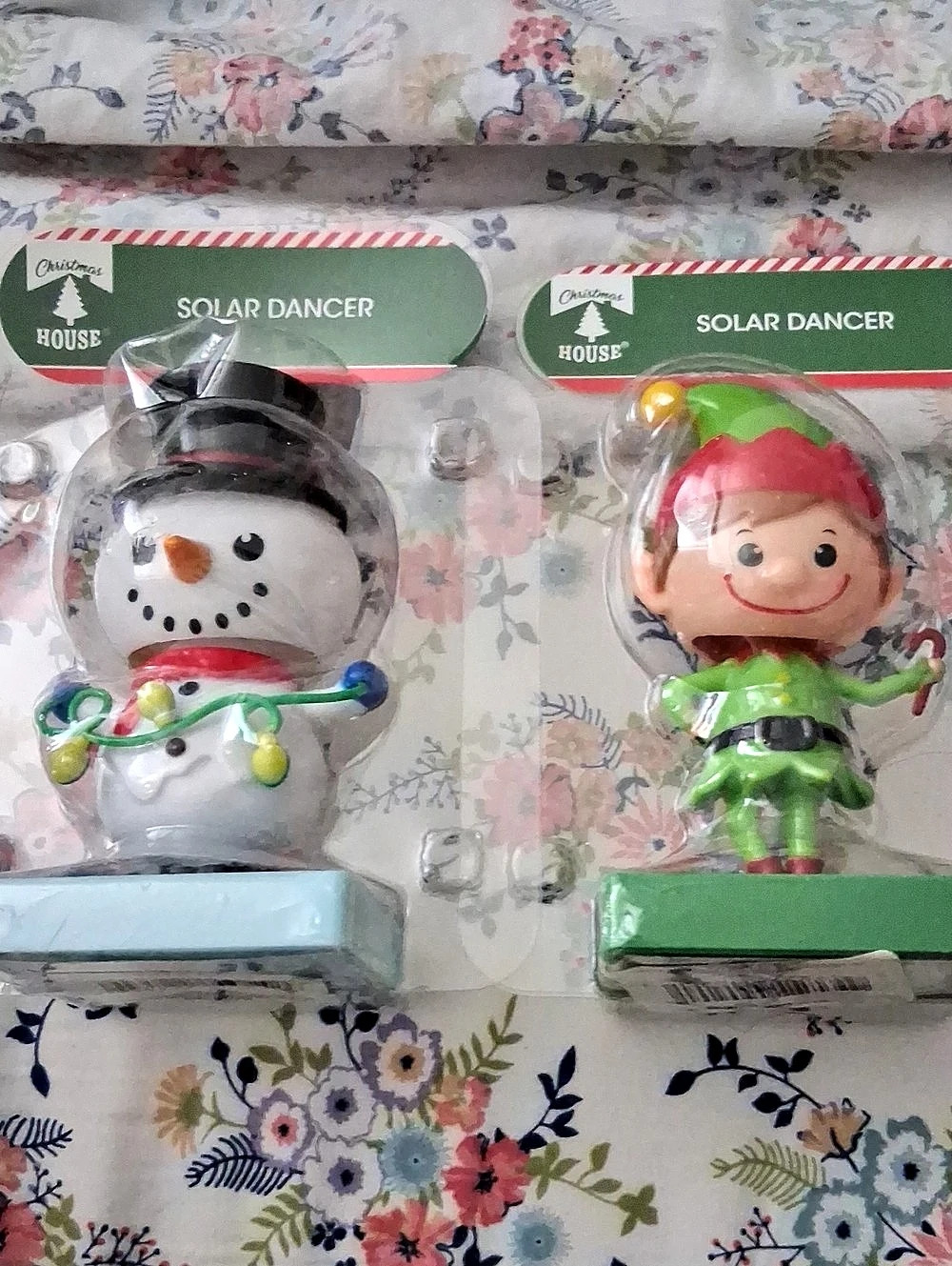 BNIP Bundle Of 2 Christmas House Solar Dancer Snowman and Elf